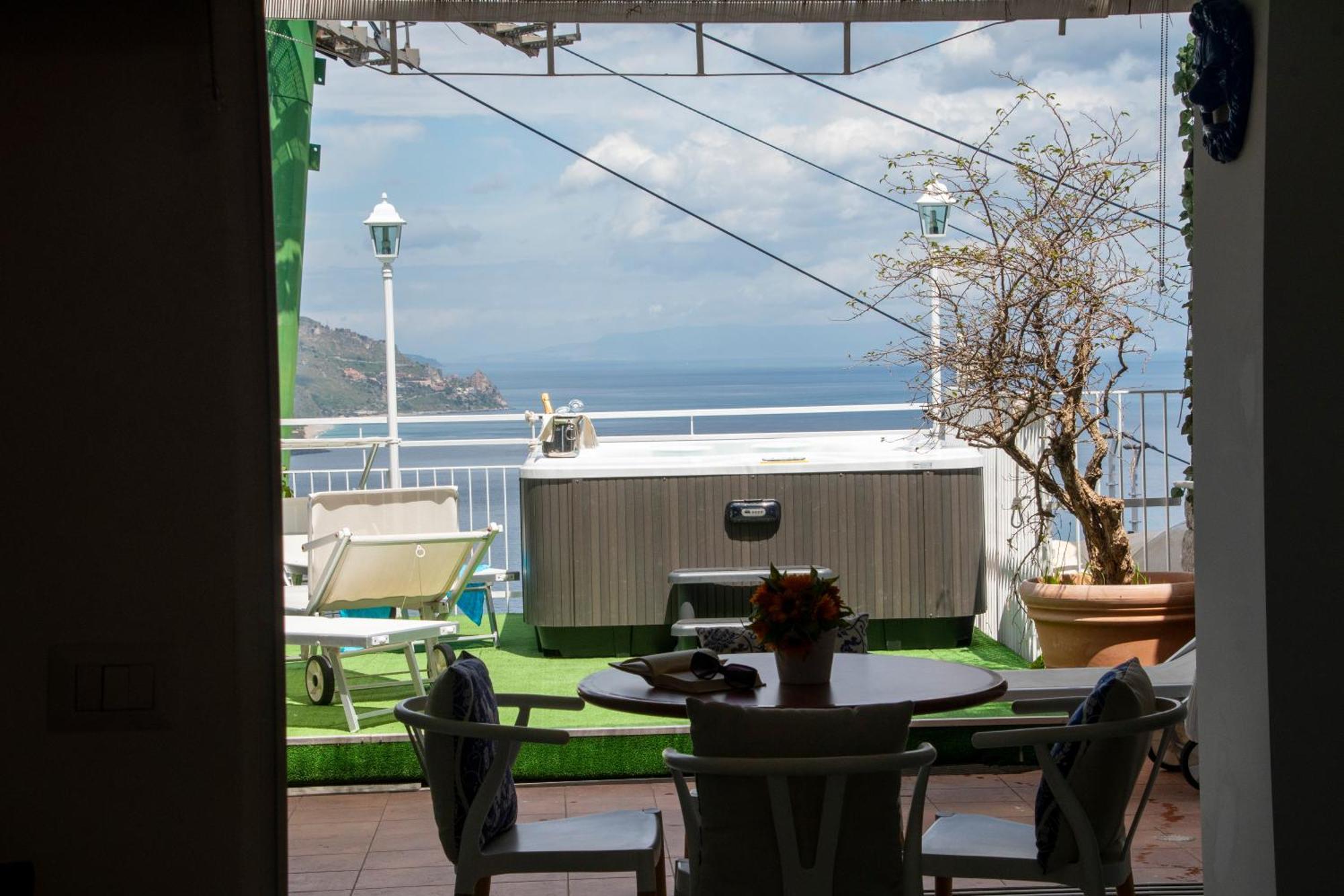Dream View Suites Taormine Extérieur photo